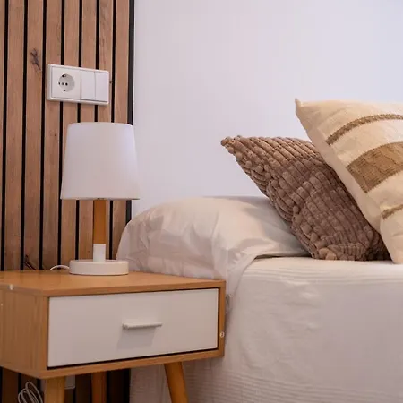 Spacious Deluxe Basement Ideal For 8 Guests Apartamento Santander