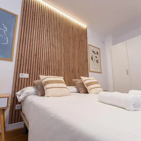 Spacious Deluxe Basement Ideal For 8 Guests *
