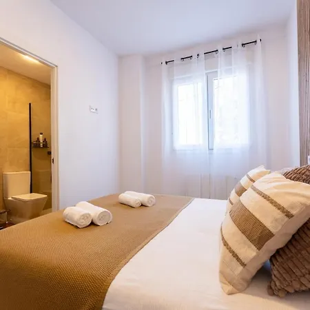 Spacious Deluxe Basement Ideal For 8 Guests Apartamento Santander